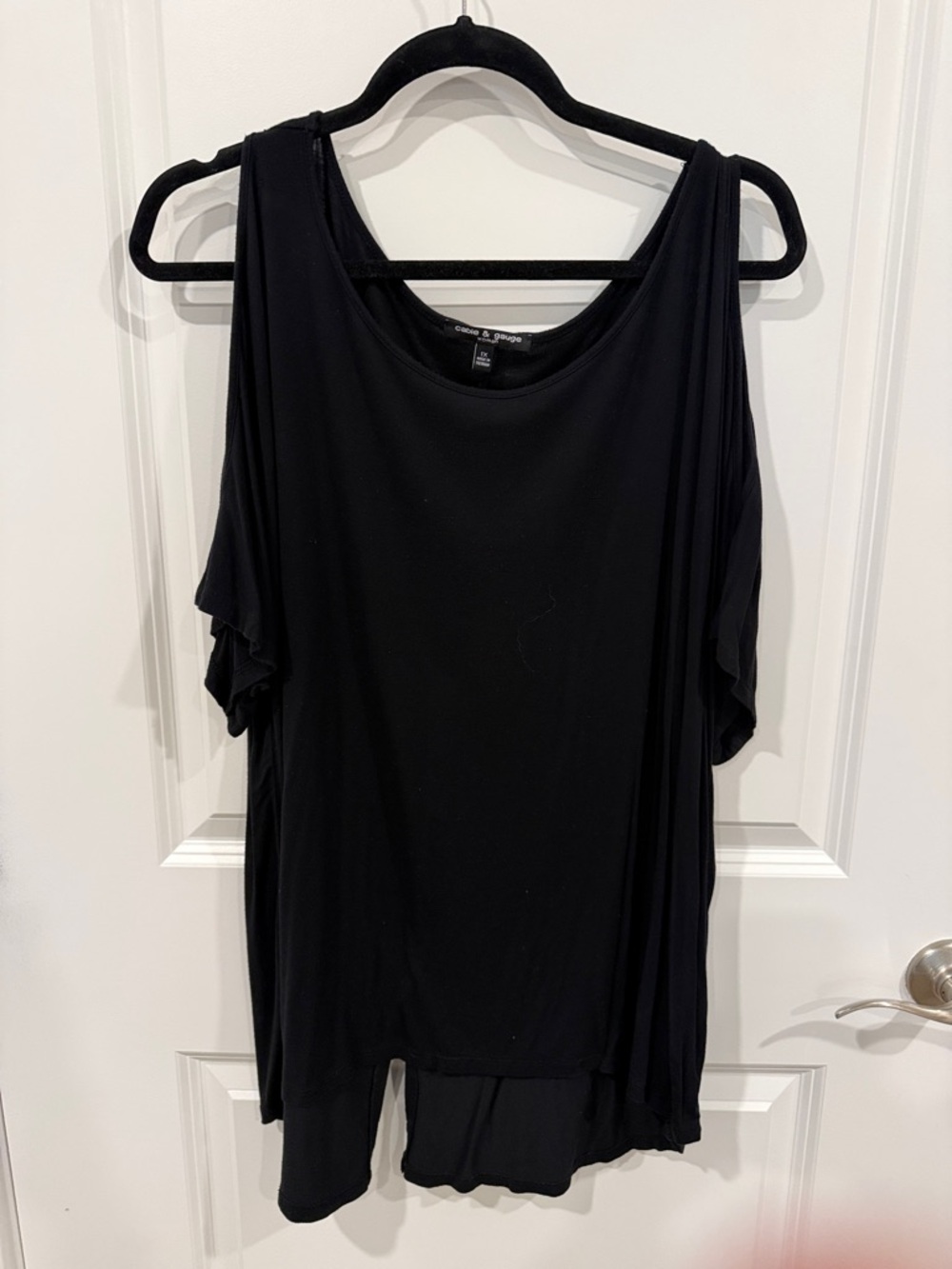 Cable & Gauge Black Cold-Shoulder Tunic Top